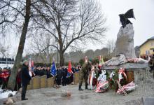 Premier Beata Szydło podczas ogólnopolskich obchodów Narodowego Dnia Pamięci Żołnierzy Wyklętych w Augustowie. Fot. Z. Bartoszewicz